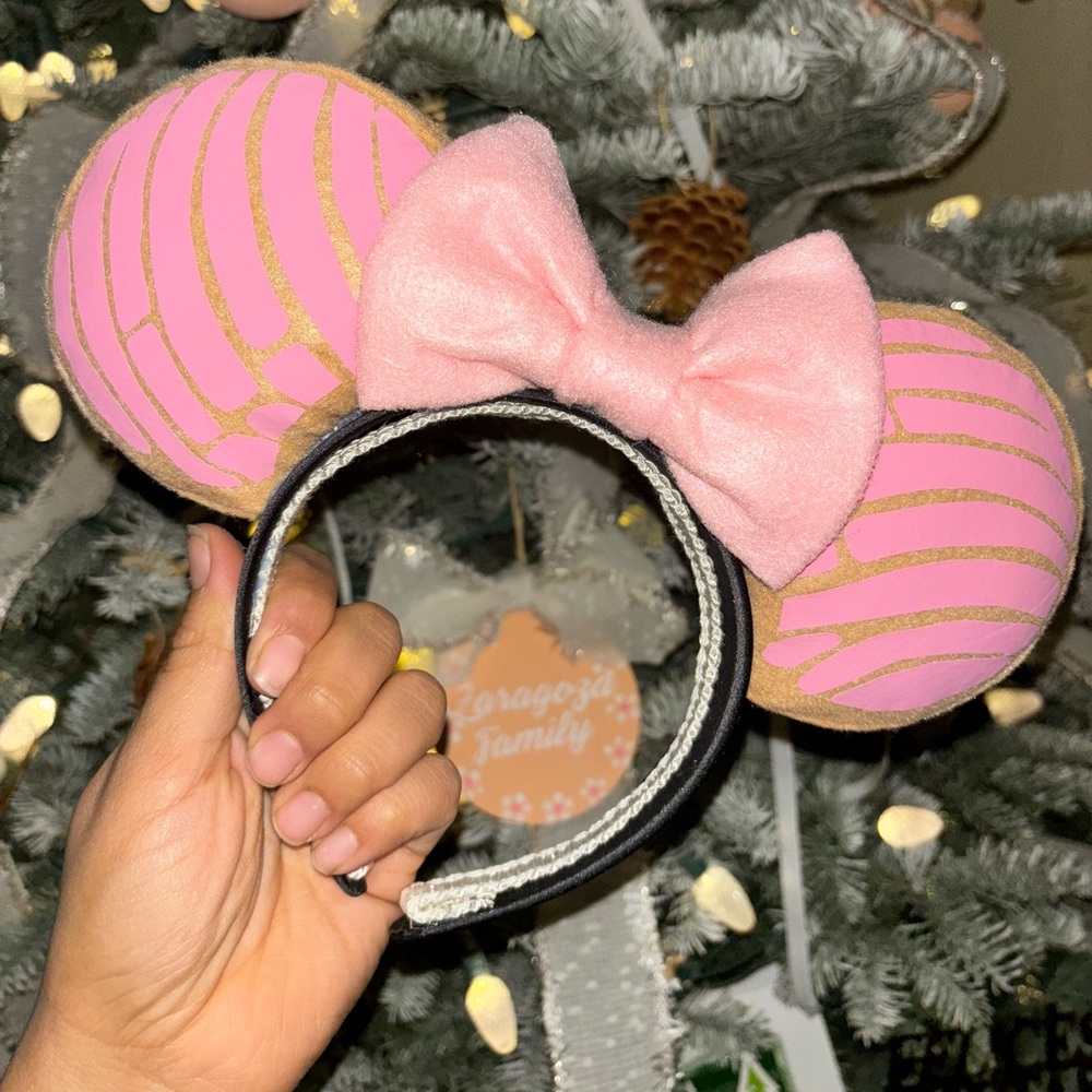 Pan Dulce Season Minnie Ears